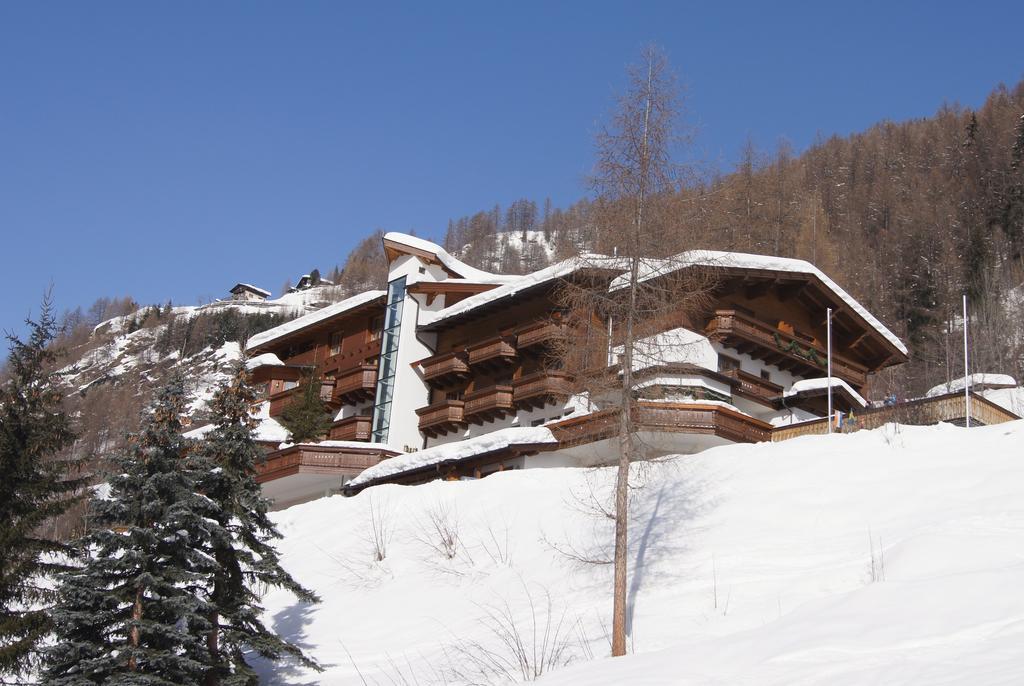 Alpin Panoramahotel Laerchenhof Гайлігенблут Екстер'єр фото