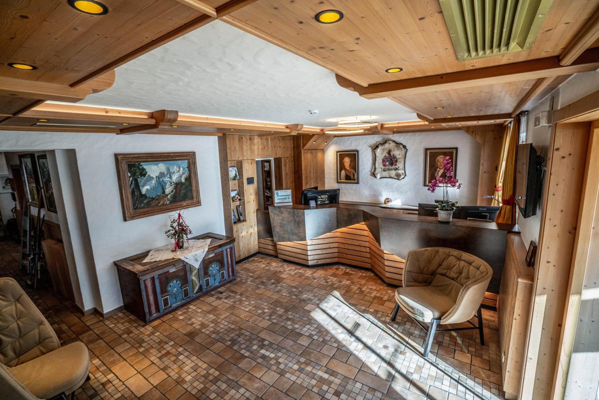 Alpin Panoramahotel Laerchenhof Гайлігенблут Екстер'єр фото