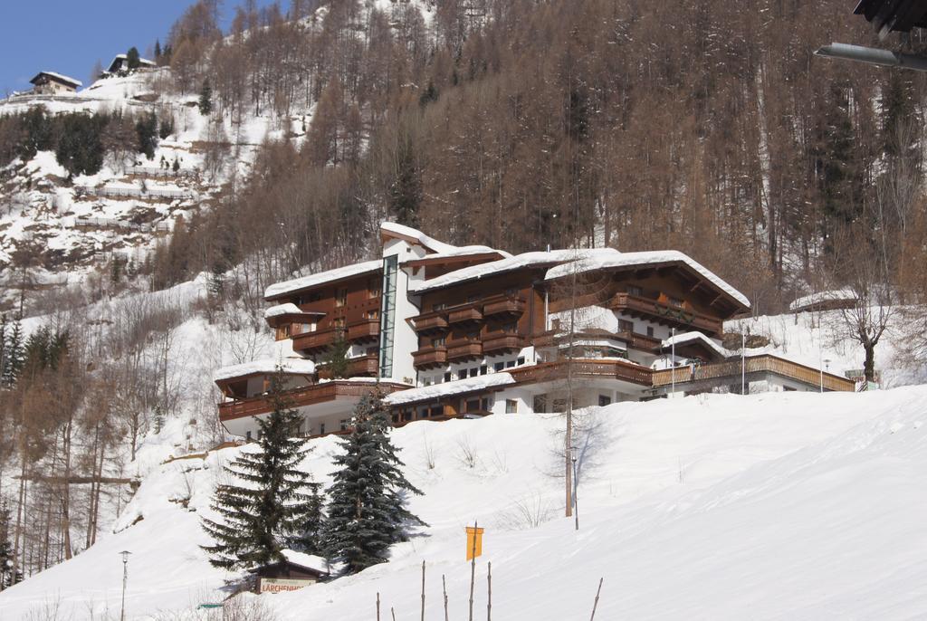 Alpin Panoramahotel Laerchenhof Гайлігенблут Екстер'єр фото