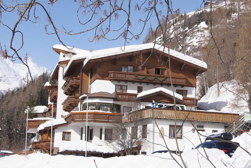 Alpin Panoramahotel Laerchenhof Гайлігенблут Екстер'єр фото
